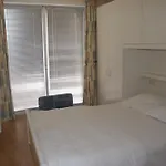 아파트 Zeedijk *